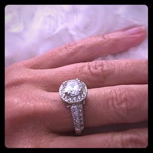 ✨Premier Designs “Laura” Ring✨